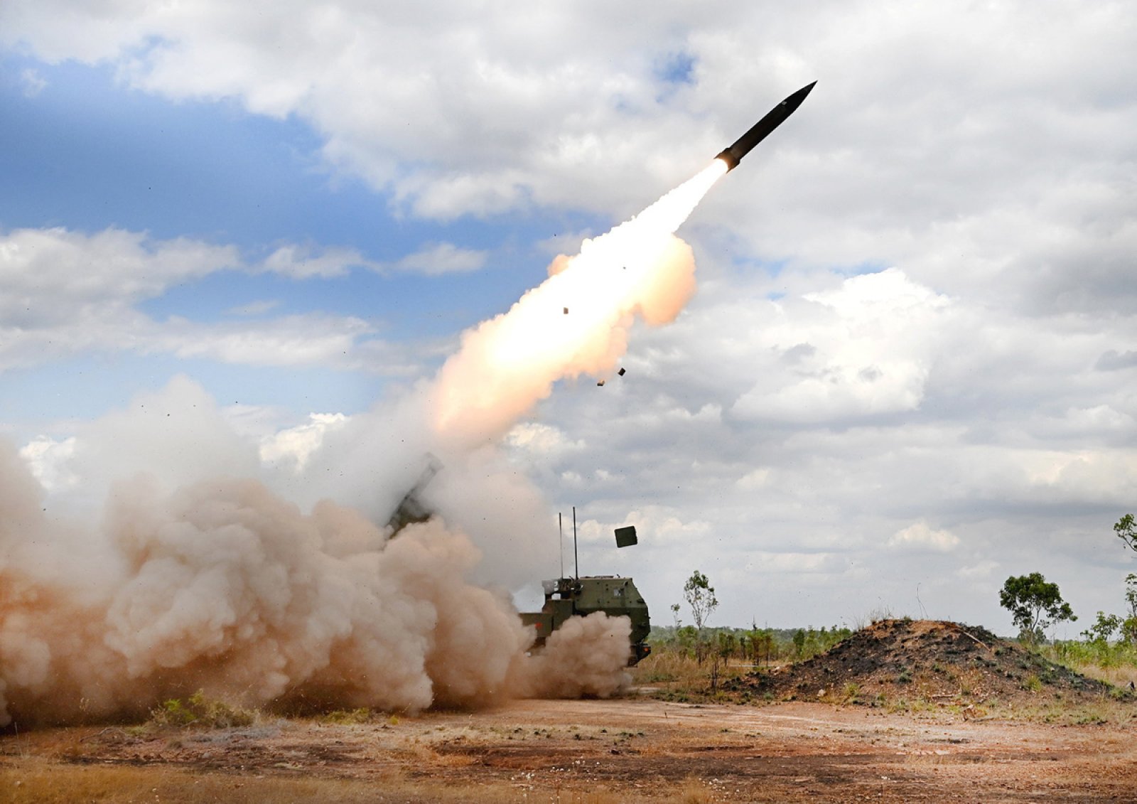 Lockheed Martin HIMARS rocket system wins… | Defence Teaming Centre